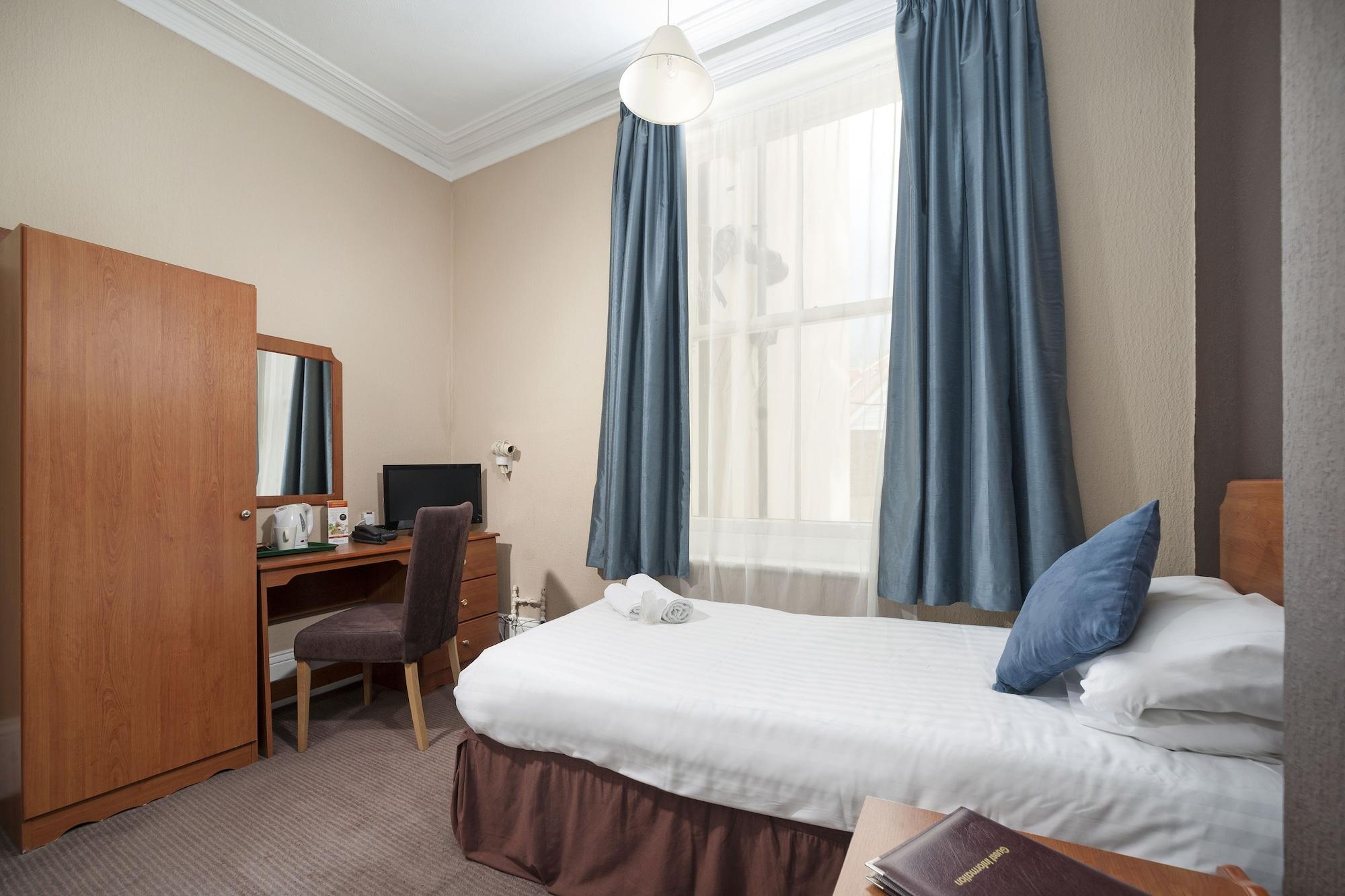 Ship And Castle Hotel Saint Mawes Esterno foto